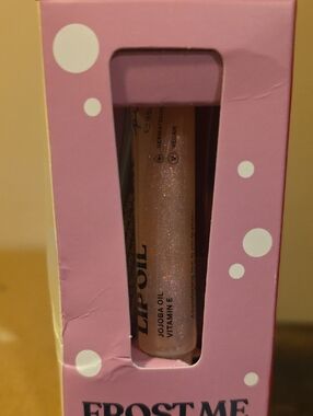 PINK Victoria's Secret Frost Me Shimmery Clear Lip Oil (Pink Packaging)